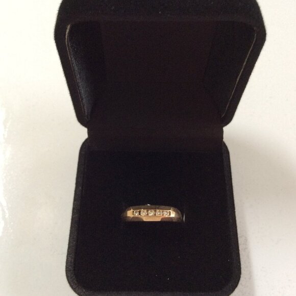 NWT STUNNING 10k GOLD & DIAMOND RING MSRP $650 - Picture 7 of 7